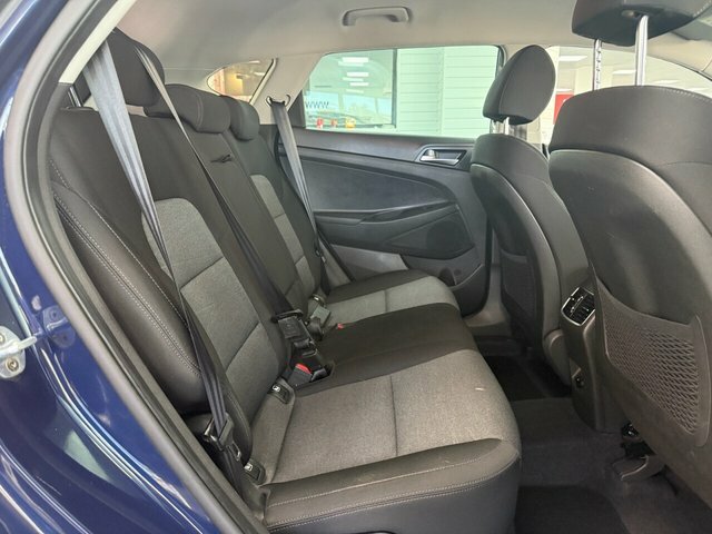 Hyundai Tucson 1.6 Gdi Se Nav Suv Euro 6 S S Blue #5