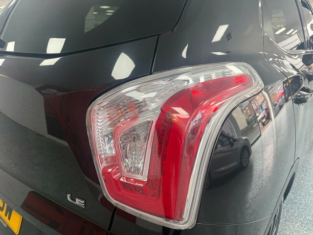 SsangYong Tivoli 1.6D Le Suv Euro 6 115 Ps Black #5