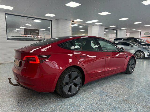 Tesla Model 3 Dual Motor Long Range Saloon 4 Red