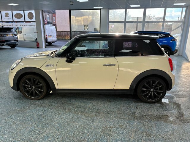 Mini Hatch Cooper S MA17NKJ White #6