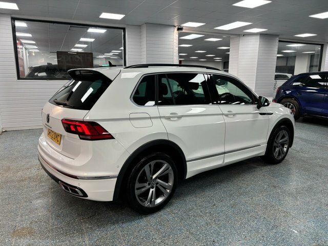 Volkswagen Tiguan Suv SH72OYC White #4