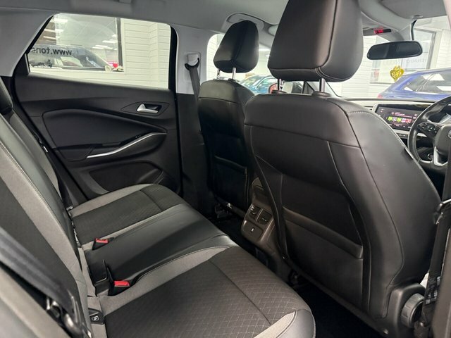 Vauxhall Grandland Suv ND22NVG Black #4