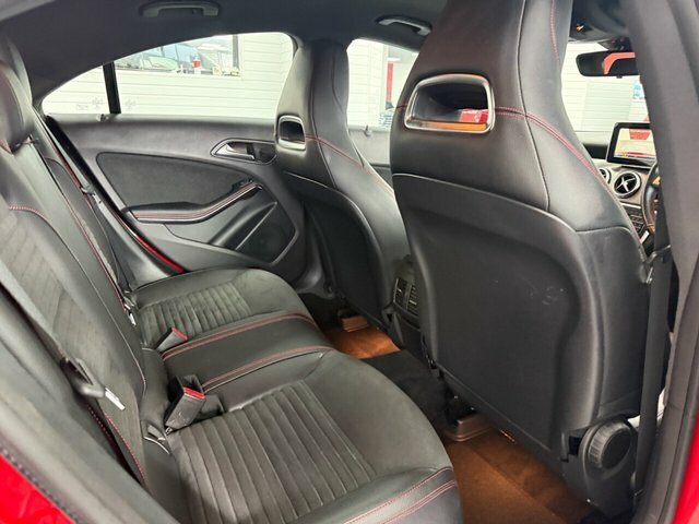 Mercedes-Benz CLA Class Cla 180 Amg Line Edition Red #3