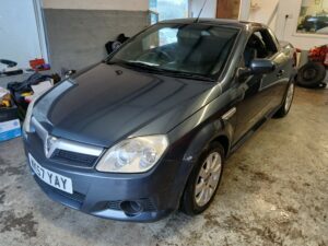 Vauxhall Tigra 1.4 Twinport Convertable Blue Met 37000 Miles