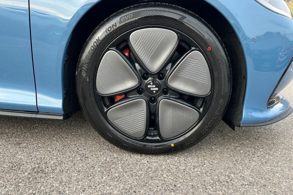 MG IM5 100Kwh Long Range Saloon EY75KBK Blue #5