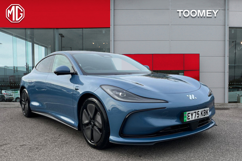 MG IM5 100Kwh Long Range Saloon Blue