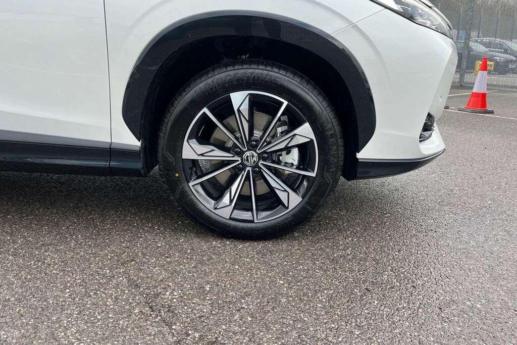 MG HS 1.5 Hybrid Plus Trophy Suv Hybrid White #5
