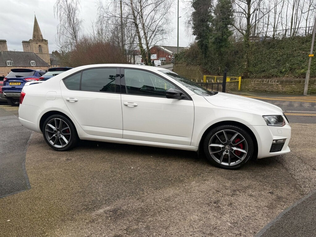 Skoda Octavia 2.0 Tdi Vrs Dsg Euro 5 Ss White #2