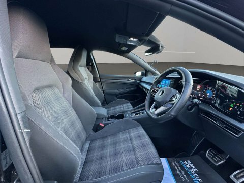 Volkswagen Golf 2022 71 2.0 DG71AYJ Black #2