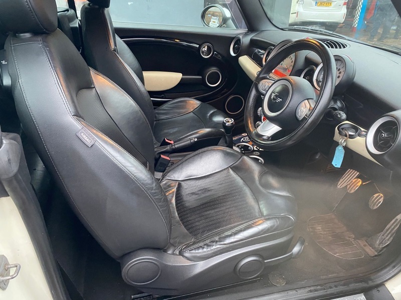 Mini Hatch S White #3