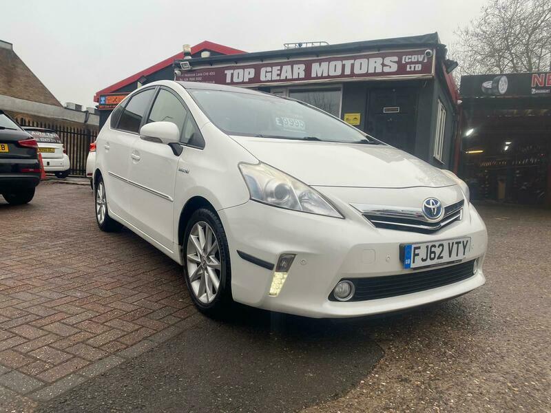 Toyota Prius T Spirit White