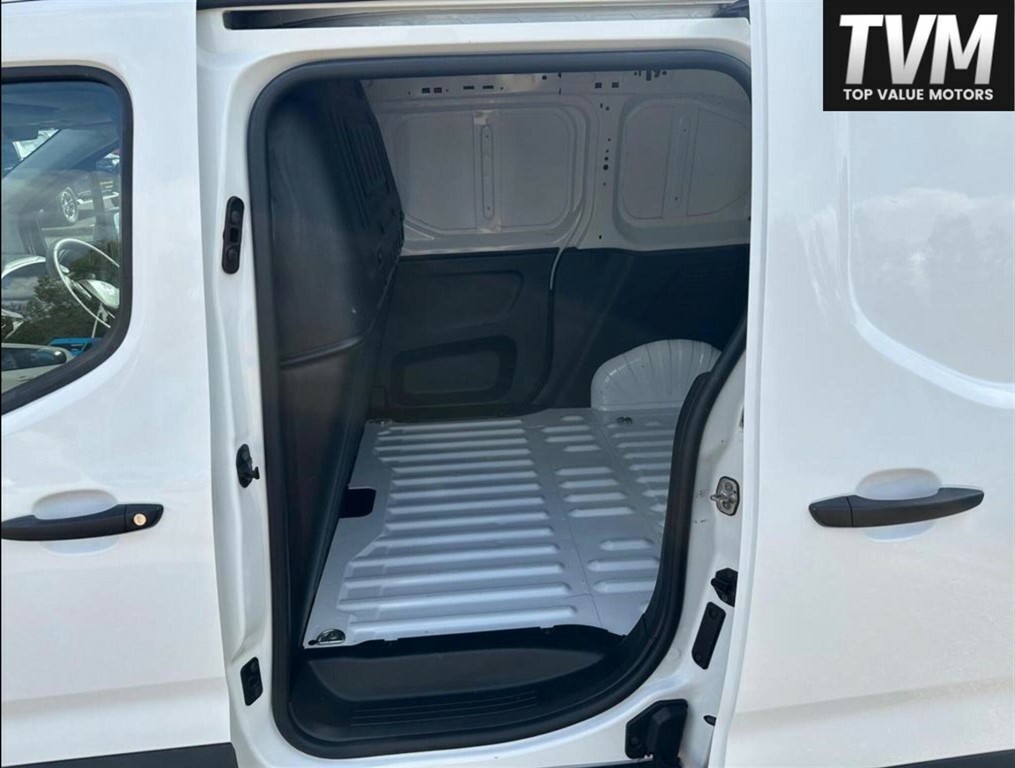 Vauxhall Combo 1.5 Turbo D 2000 Dynamic L1 H1 Euro 6 White #5