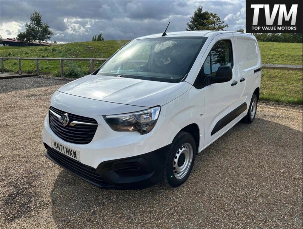 Vauxhall Combo 1.5 Turbo D 2000 Dynamic L1 H1 Euro 6 White #3