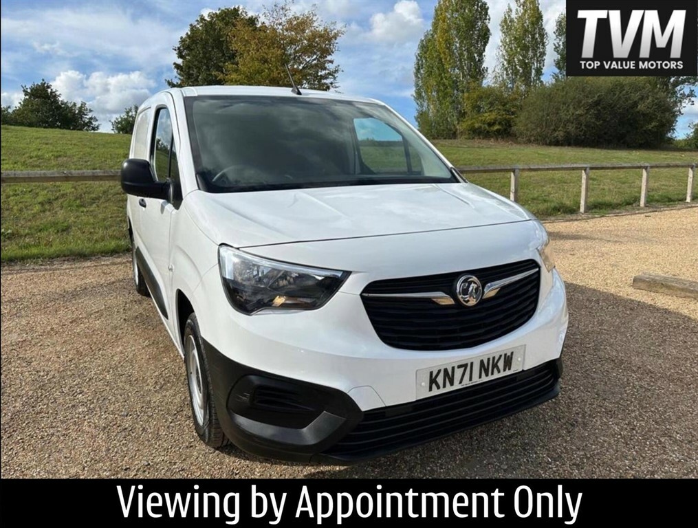 Vauxhall Combo 1.5 Turbo D 2000 Dynamic L1 H1 Euro 6 White