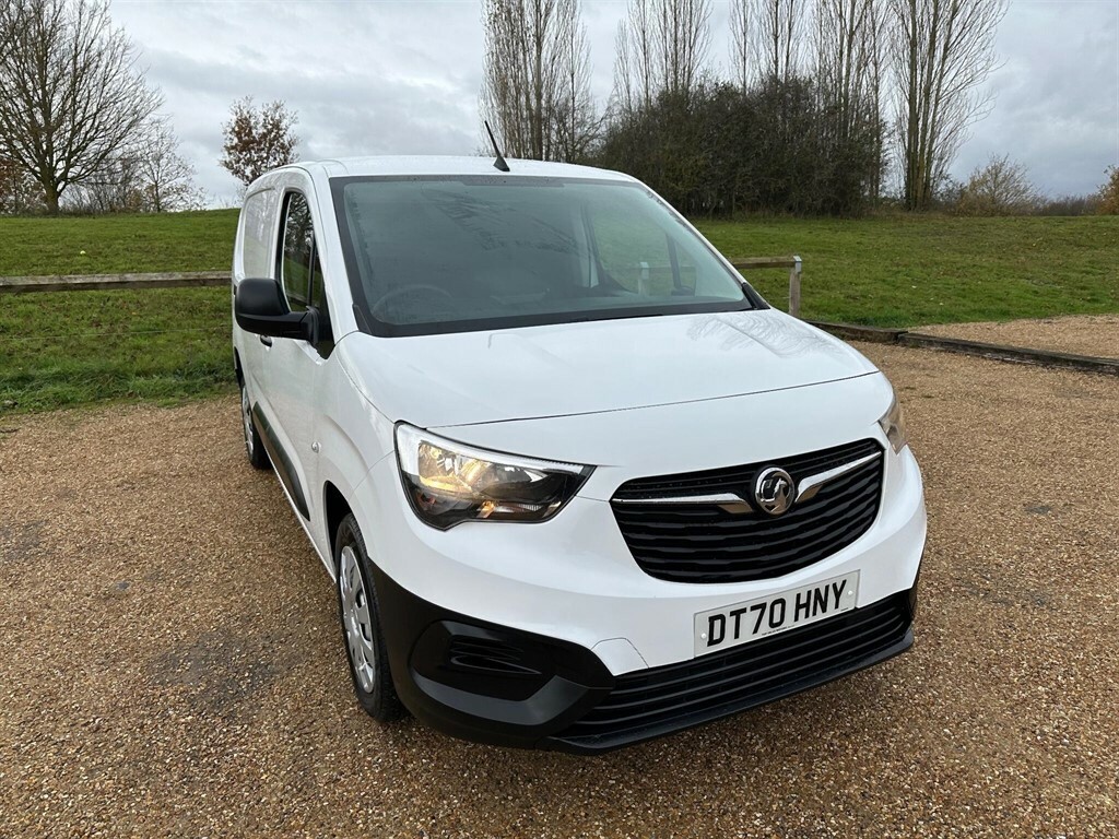 Vauxhall Combo 1.5 Turbo D 2300 Dynamic L2 H1 Euro 6 White