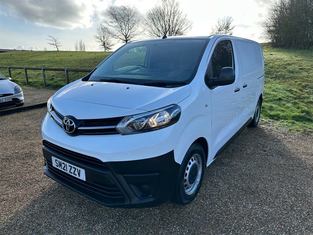 Toyota PROACE 1.5D Active Medium Panel Van Mwb Euro 6 Ss 6Dr White #3