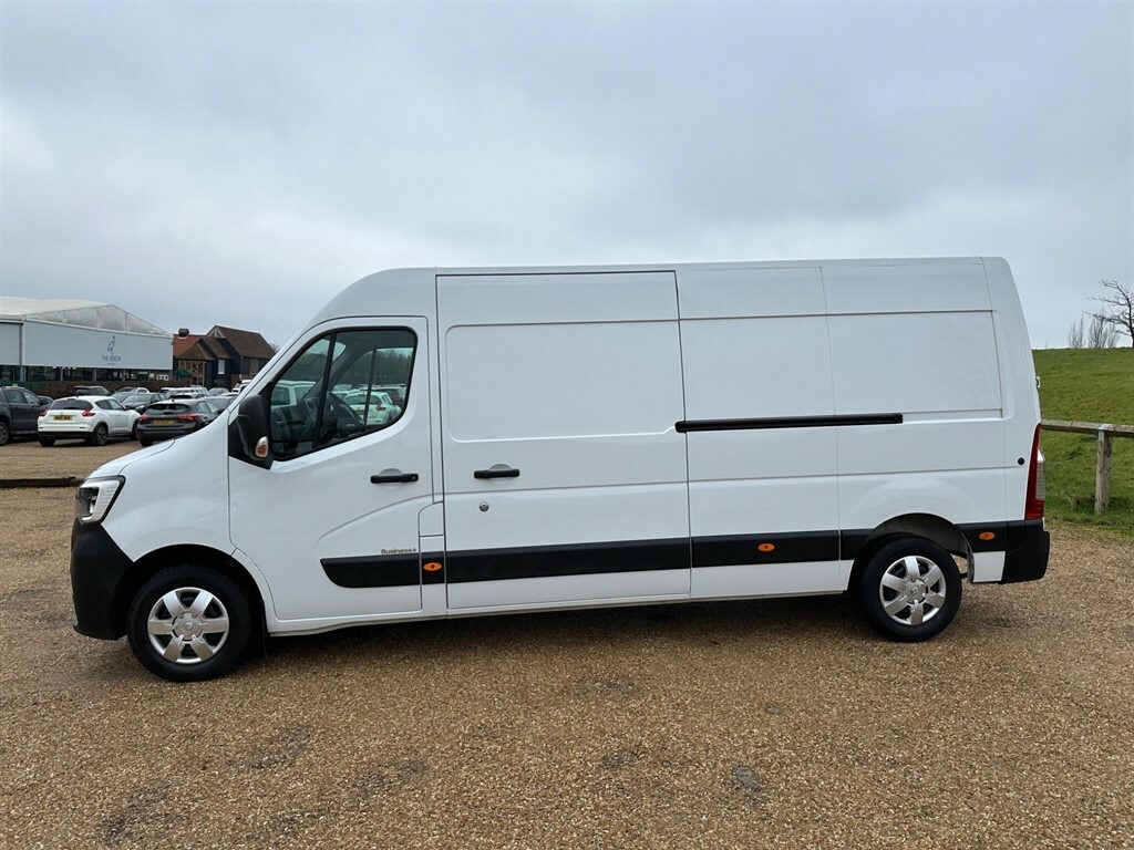 Renault Master 2.3 Dci 35 Business Fwd Lwb Medium Roof Euro 6 MW72UJG White #4