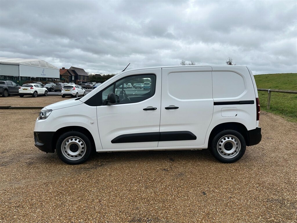 Toyota Proace City 1.5 City Bluehdi Active Short Panel Van Swb Euro 6 White #4