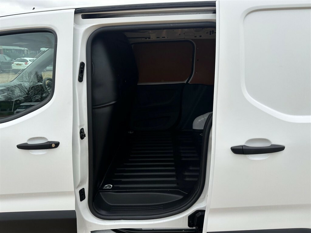 Toyota Proace City 1.5 City Bluehdi Active Short Panel Van Swb Euro 6 White #5
