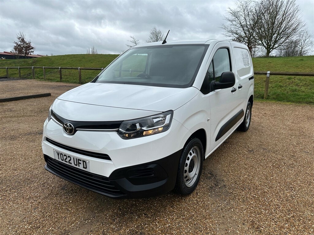 Toyota Proace City 1.5 City Bluehdi Active Short Panel Van Swb Euro 6 White #3