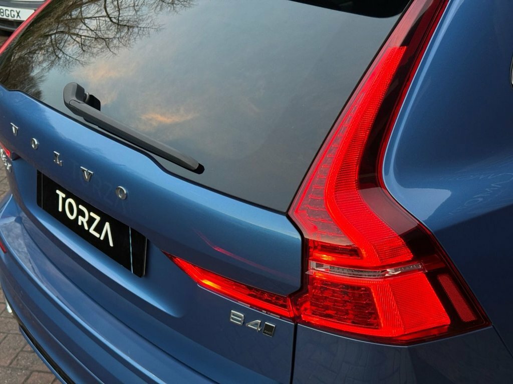 Volvo XC60 Hybrid SL70KMG Blue #6