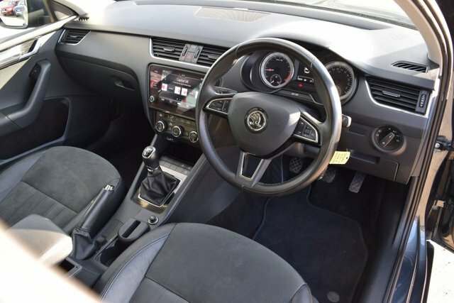 Skoda Octavia 1.6 Se L Tdi 114 Bhp DA68FYG Grey #2