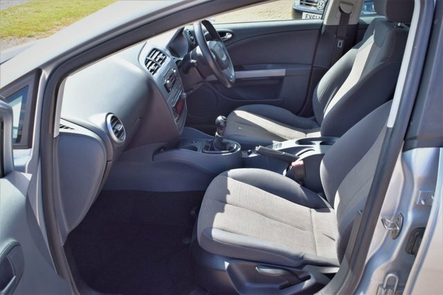 Seat Leon 1.9 Se Tdi 103 Bhp Silver #4