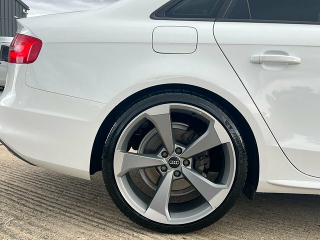 Audi A4 1.8 Tfsi Black Edition S S 118 Bhp White #6