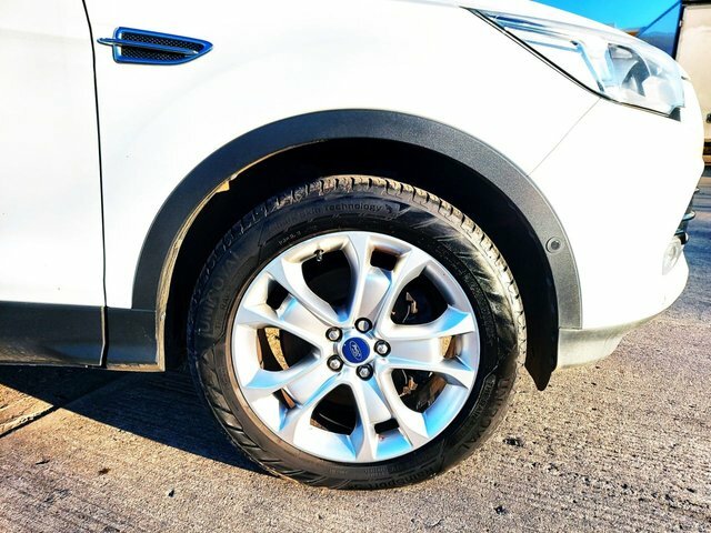 Ford Kuga 2.0 Titanium Tdci 160 Bhp EU13NTE White #5