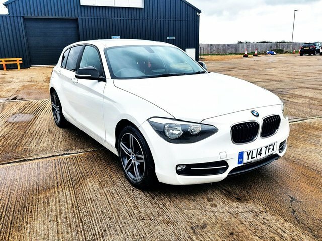 BMW 1 Series 2.0 116D Sport 114 Bhp YL14TFX White #3
