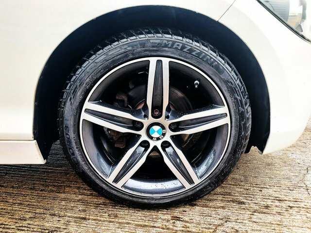 BMW 1 Series 2.0 116D Sport 114 Bhp YL14TFX White #5
