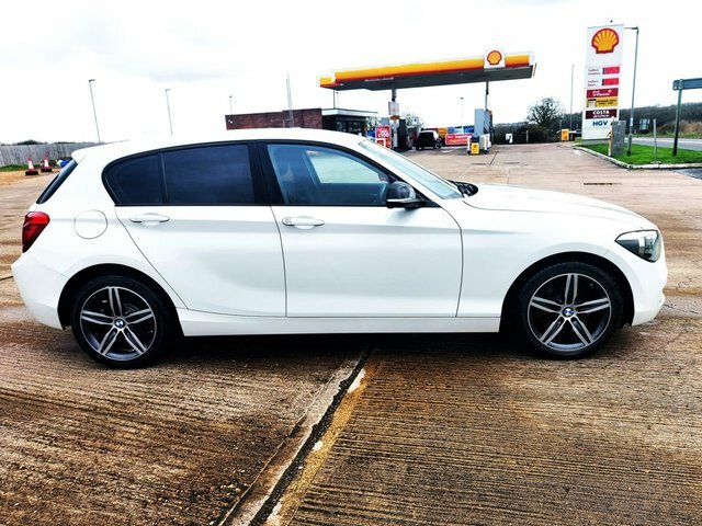 BMW 1 Series 2.0 116D Sport 114 Bhp YL14TFX White #4