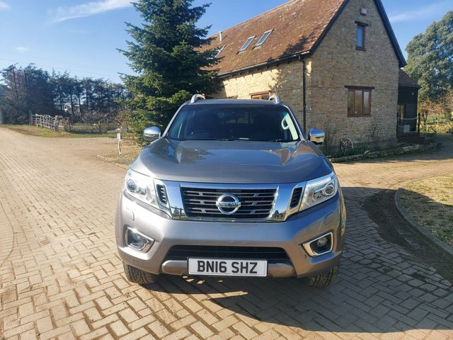 Nissan Navara 2.3 Dci Tekna Pickup Double Cab BN16SHZ Grey #2