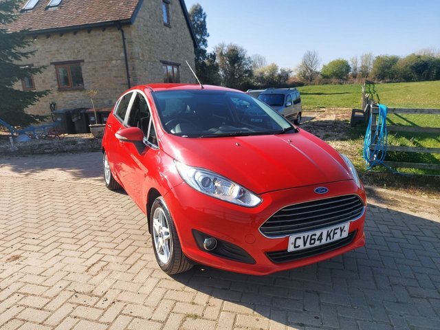 Ford Fiesta 1.25 Zetec Hatchback Euro 5 82 CV64KFY Red #3