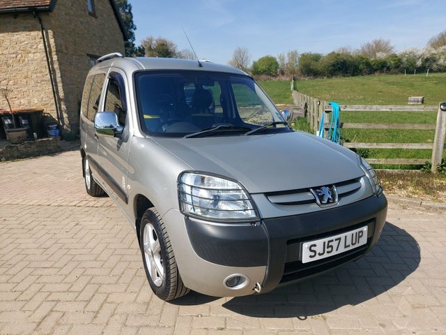 Peugeot Partner 1.3999999999999999L 74 Bhp Grey #3