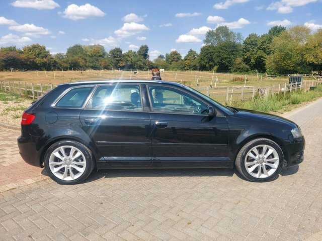 Audi A3 2.0 Tdi Sport Sportback S Tronic Euro 5 Black #4