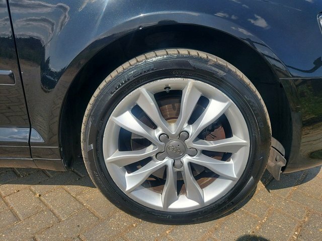Audi A3 2.0 Tdi Sport Sportback S Tronic Euro 5 Black #5