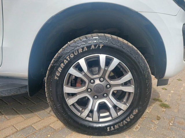 Ford Ranger 3.2 Tdci Wildtrak Pickup Double Cab Aut ME19SKZ White #5