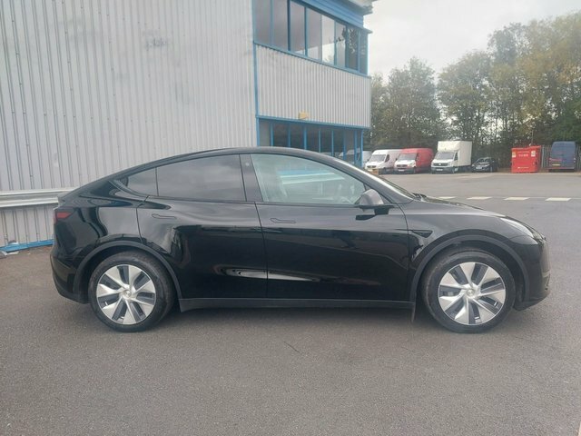 Tesla Model Y Dual Motor Long Range Suv 4Wde LF23WVN Black #4