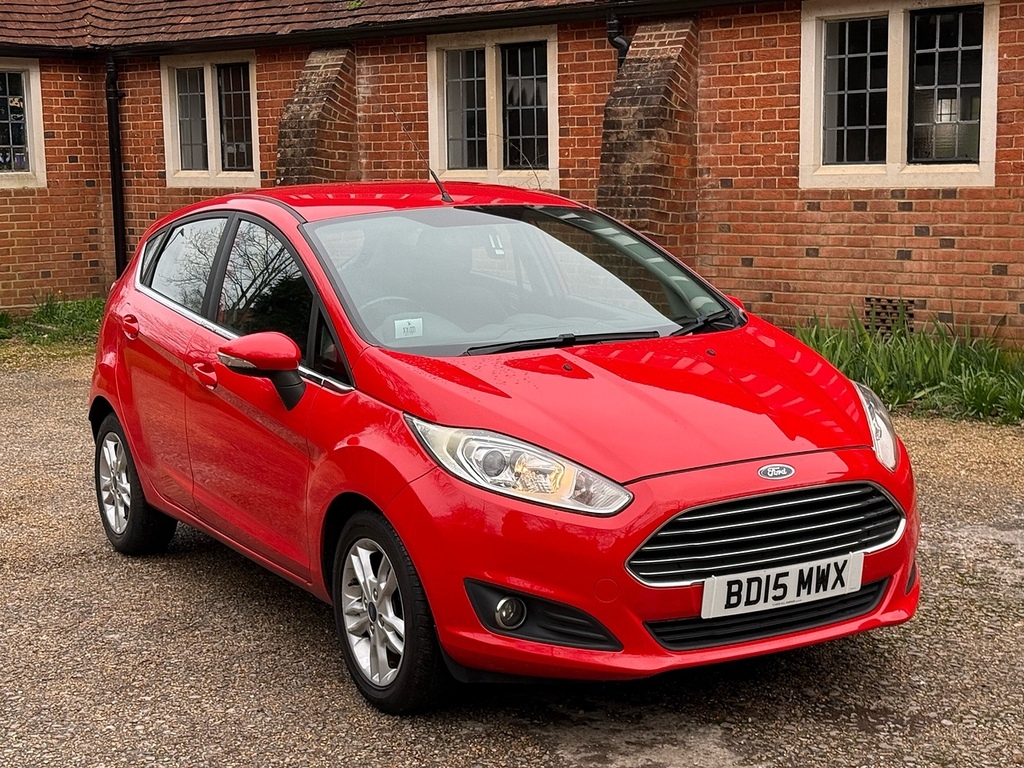 Ford Fiesta 1.5 Tdci Zetec Hatchback Euro 5 JA04BUB Red #3