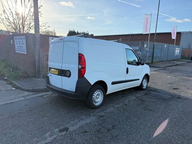Vauxhall Combo 2015 1.3 Cdti 2000 16V Panel Van White #3