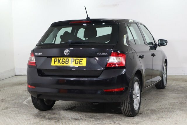 Skoda Fabia 1.0 Tsi Se Hatchback Dsg Euro 6 S S PK68PGE Black #4