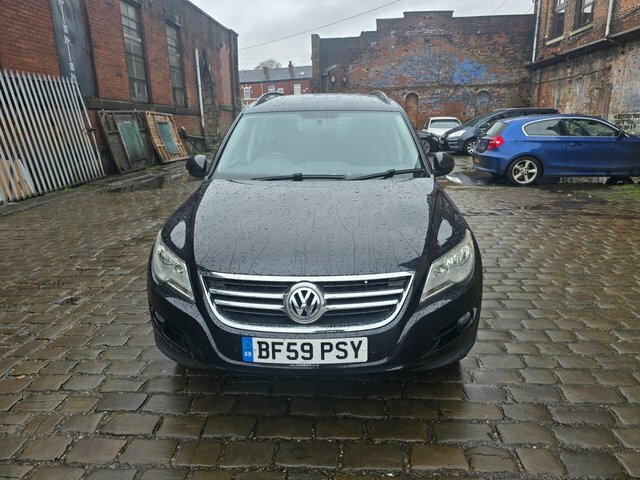 Volkswagen Tiguan 2.0 Tdi Escape Suv 4Wd Euro 5 1 BF59PSY Black #2