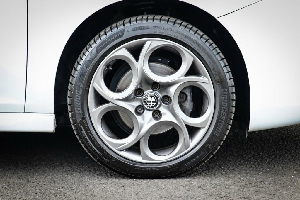 Alfa Romeo Giulietta 1.4L Speciale SF69PMV White #3