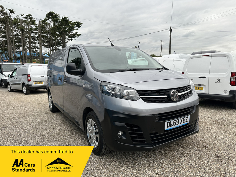 Vauxhall Vivaro L1 H1 3100 Dynamic Grey