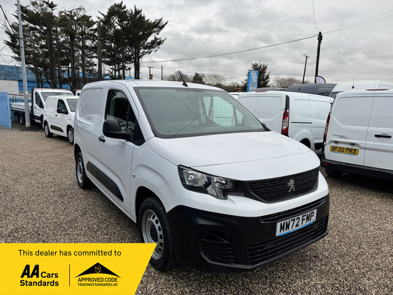 Peugeot Partner Bluehdi Professional Premium Plus White