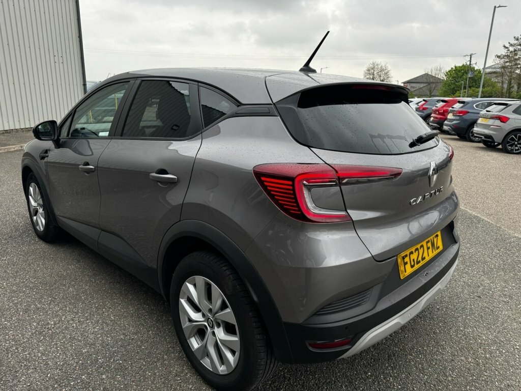 Renault Captur Suv FG22FMZ Grey #2