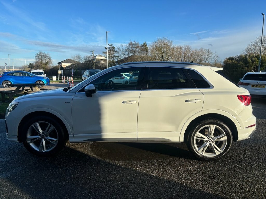 Audi Q3 Suv LX21UUC White #6
