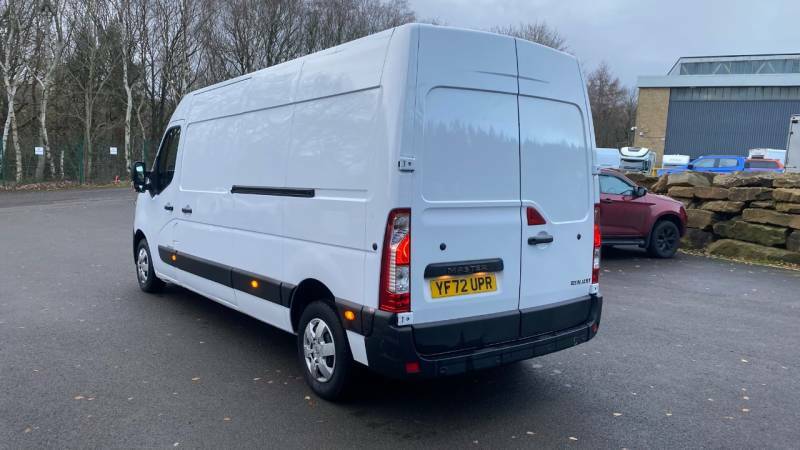 Renault Master Lm35dci 135 Business Medium Roof Van - 2023 72 YF72UPR White #4
