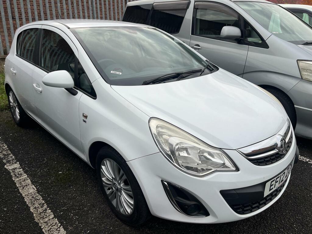 Vauxhall Corsa 1.4 16V Se Hatchback EF12ZCN White #2